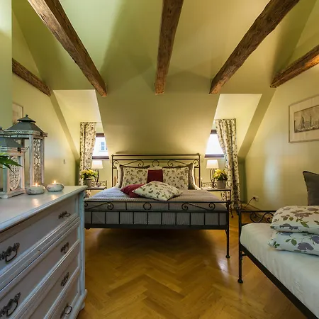 Hotel Black Star Prague
