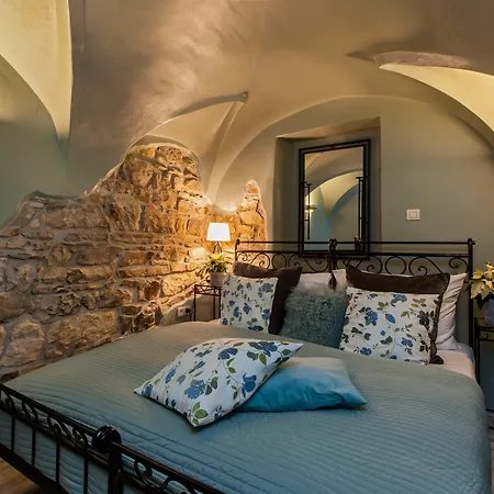 Hotel Black Star 4*