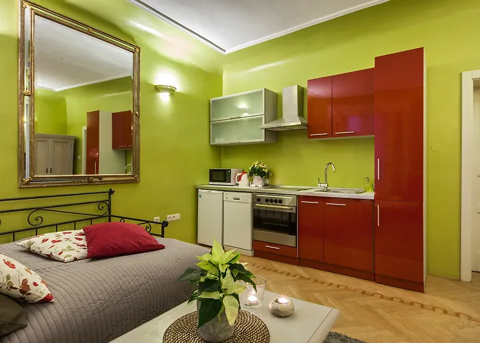Black Star Hotel