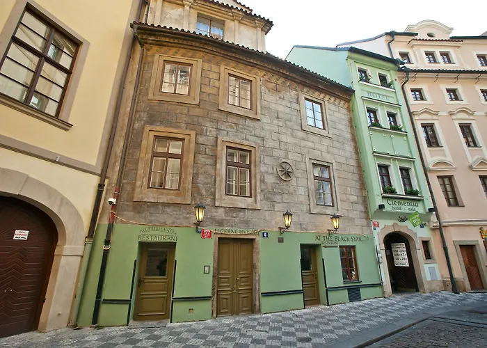 Black Star Hotel