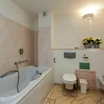 Hotel Black Star